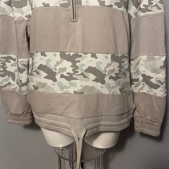 Simply Southern 1/4 Zip Striped Camouflage Pulloverr Jacket. NWT.  Large. - Picture 3 of 11